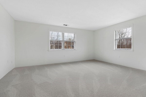 201 Bedford Rd, Unit #9e
