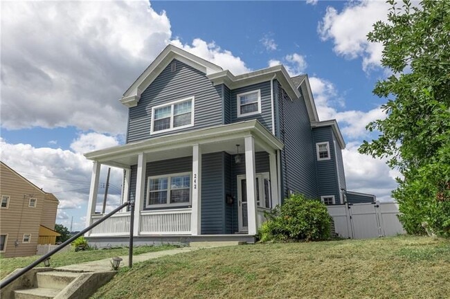 242 Bigham St in Pittsburgh, PA - Building Photo - Building Photo