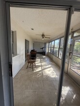 1402 Glengarry Dr in Palm Harbor, FL - Building Photo - Building Photo