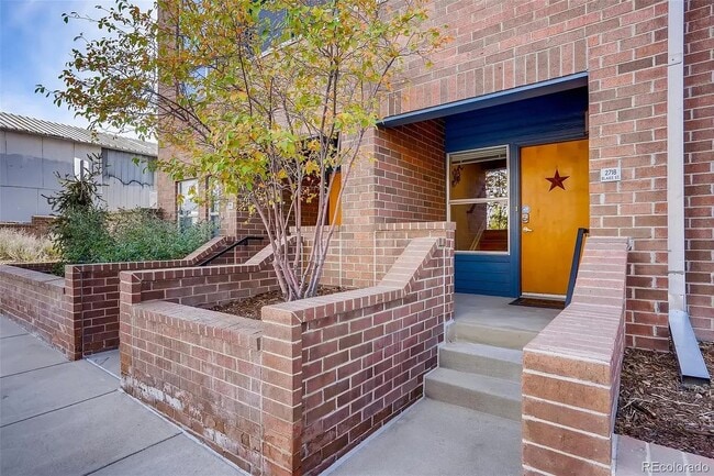 property at 2718 Blake St