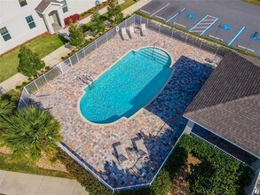 1950 Lake Ridge Blvd in Clearwater, FL - Building Photo - Building Photo