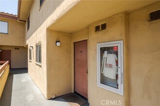 350 Burchett St-Unit -228 in Glendale, CA - Building Photo - Building Photo