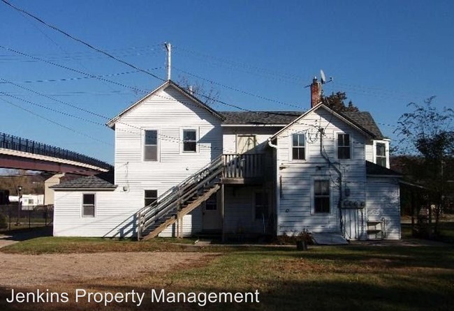 1143 7th Ave in Newport, MN - Building Photo - Building Photo