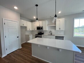 8405 Paramount Point in Winnabow, NC - Building Photo - Building Photo