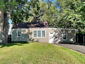 8107 Pillsbury Ave S in Minneapolis, MN - Building Photo