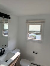 68 Winges Ave in Patchogue, NY - Foto de edificio - Building Photo