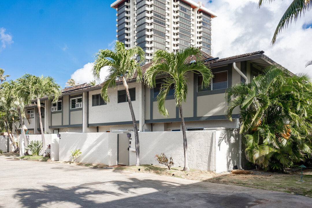 Gateway Peninsula in Honolulu, HI - Building Photo