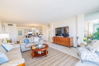 2100 N Atlantic Ave in Cocoa Beach, FL - Building Photo - Building Photo