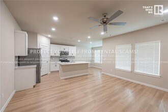 2215 S 9th St in Rogers, AR - Building Photo - Building Photo
