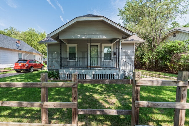 property at 1628 S Palisade St
