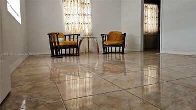 11 W 19th St in Hialeah, FL - Building Photo - Building Photo