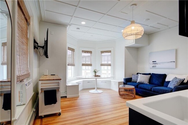 109 Church St in Newport, RI - Building Photo - Building Photo