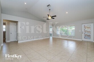 3615 Madagascar Ave in North Port, FL - Building Photo - Building Photo