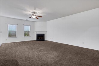 2527 Morgan Chase Dr in Buford, GA - Building Photo - Building Photo