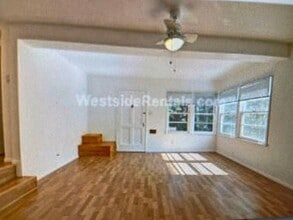 923 1/2 Tularosa Dr in Los Angeles, CA - Building Photo - Building Photo