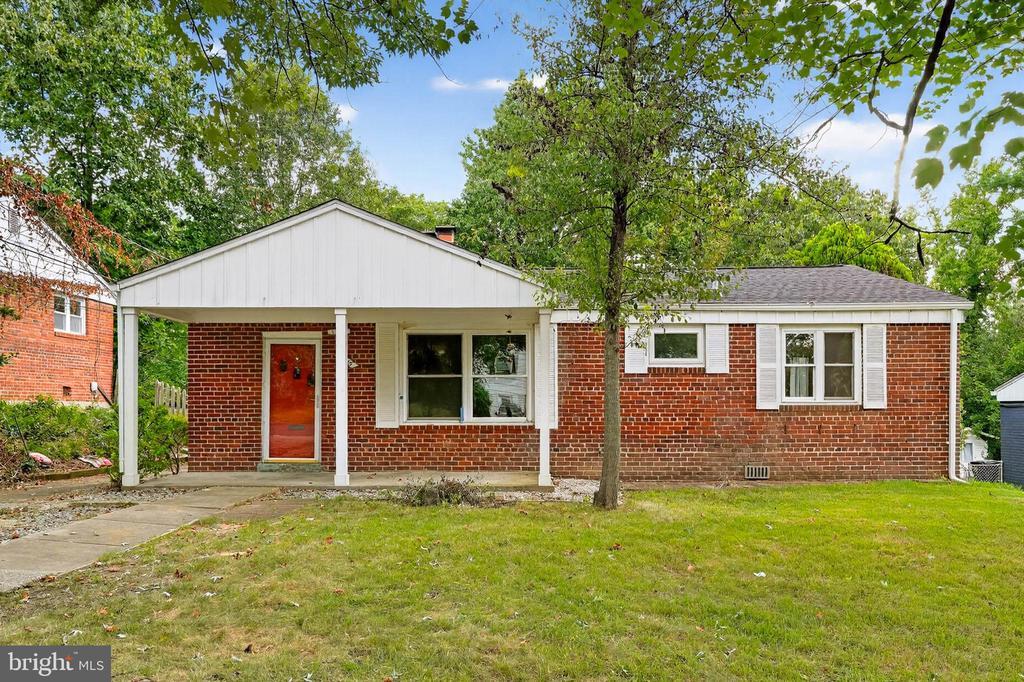 3316 Gumwood Dr in Hyattsville, MD - Building Photo