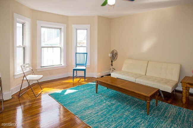 1 Torpie St-Unit -# 3 in Boston, MA - Building Photo - Building Photo