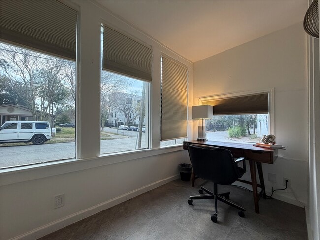 property at 318 Hyde Park Blvd