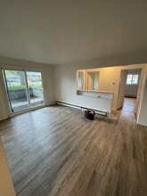 8 Julia Dr in Guelph, ON - Building Photo - Building Photo