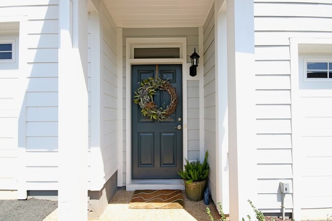 2444 Winthrop Dr in Charlottesville, VA - Building Photo - Building Photo