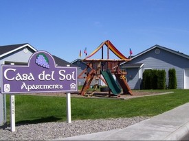Casa Del Sol Apartments in Sunnyside, WA - Building Photo