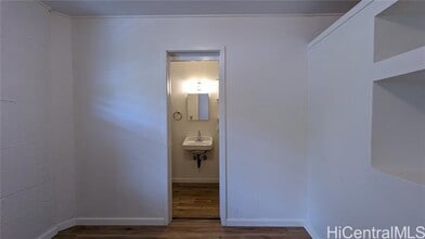 660 Kailua Rd in Kailua, HI - Building Photo - Building Photo