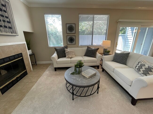 7128 Cross Creek Cir in Dublin, CA - Building Photo - Building Photo