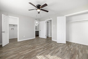 Senita Apartment Homes in Dallas, TX - Building Photo