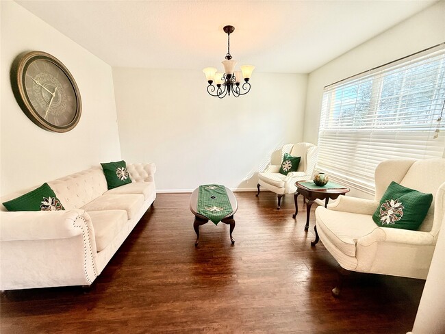 property at 4615 Pin Oak Creek Ln