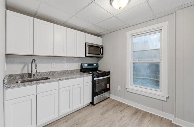 255 Rodman St, Unit 4