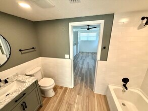 1260 Seminola Blvd in Casselberry, FL - Building Photo - Building Photo