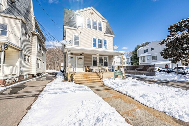 1003 Whalley Ave in New Haven, CT - Building Photo - Building Photo