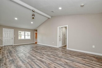 25503 Glen Loch Dr in Spring, TX - Building Photo - Building Photo
