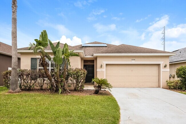 property at 10644 Shady Preserve Dr