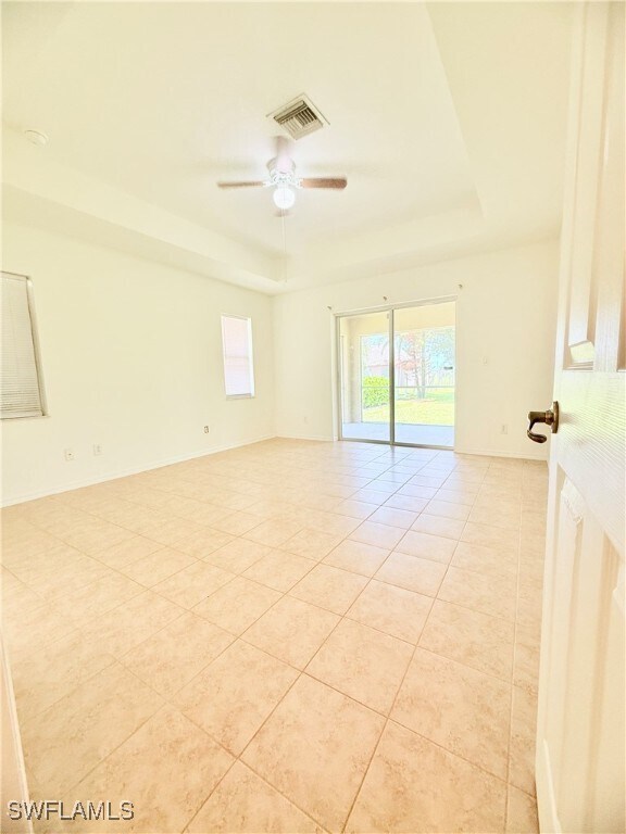 2452 NW 9th St