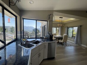 15290 Moonglow Dr in Ramona, CA - Building Photo - Building Photo