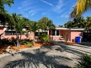 421 NE 24th Ave in Pompano Beach, FL - Building Photo - Building Photo