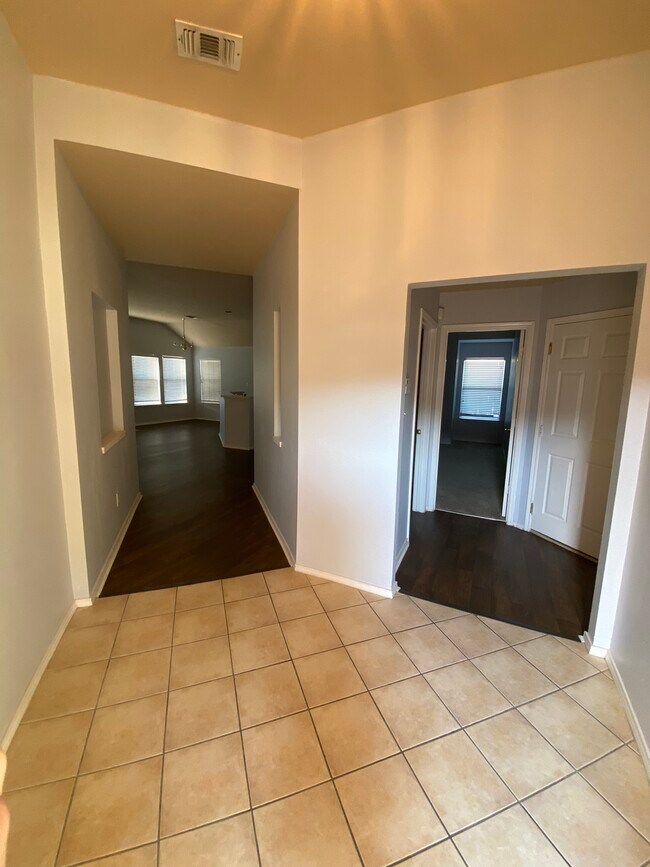 1410 Park Palisades Dr Rentals in Corinth, TX