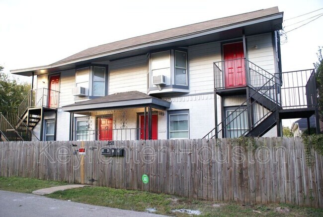 2511 Rosalie St in Houston, TX - Building Photo - Building Photo