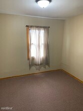 7749 S Muskegon Ave in Chicago, IL - Building Photo - Building Photo