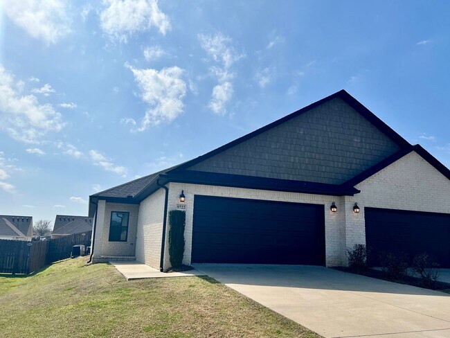property at 9722 Haven Blvd