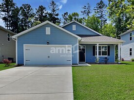 513 West St in Moncks Corner, SC - Building Photo