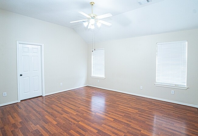 23 N Merryweather Cir in Conroe, TX - Foto de edificio - Building Photo