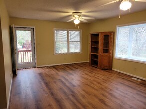 2726 Riverside Rd in Lancaster, SC - Foto de edificio - Building Photo