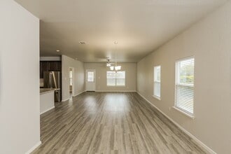 6731 Terra Ark View in Converse, TX - Foto de edificio - Building Photo