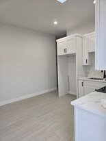 12687 Aristocrat Ave in Garden Grove, CA - Building Photo