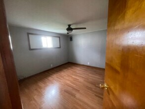 205 Locust St in Belpre, OH - Building Photo - Building Photo