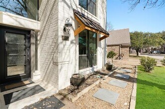 4011 Azure Ln in Addison, TX - Building Photo - Building Photo
