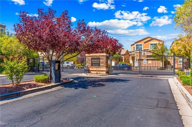 property at 9535 Knopfler Ln