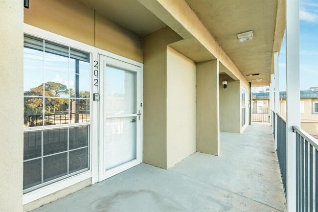 921 Marine Dr in Galveston, TX - Building Photo - Building Photo